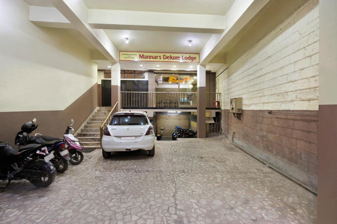 Mannars Deluxe Lodge Mysore Exterior photo