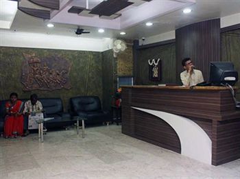 Mannars Deluxe Lodge Mysore Exterior photo